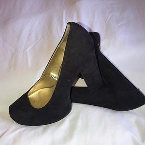 Black Velvet Thick High Heels